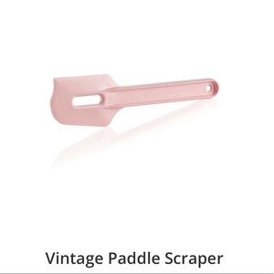 TUPPERWARE VINTAGE PADDLE SCRAPER